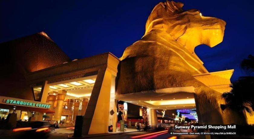 Golden Night Hotel Subang Jaya Dış mekan fotoğraf